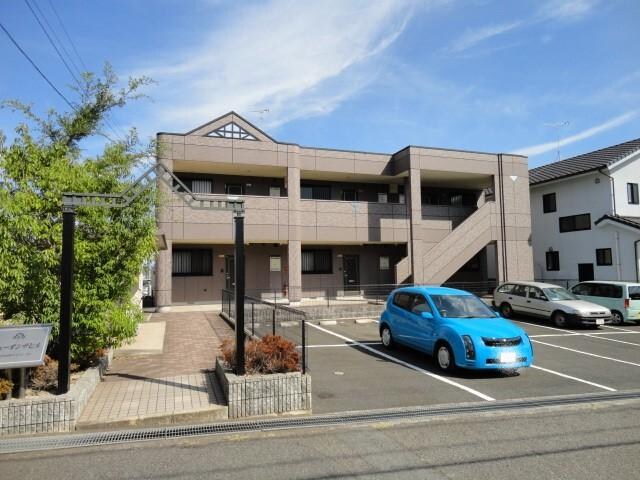 物件外観写真2　(外観写真（昼）)