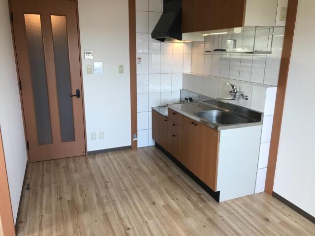 物件内観写真9　(ダイニング（7.2帖）)