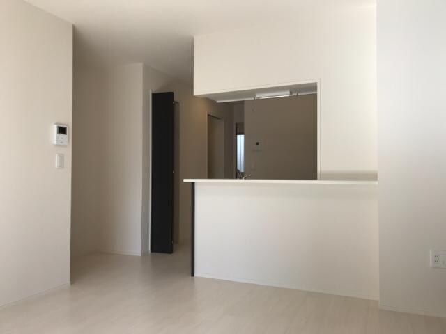 物件内観写真9　(リビング)