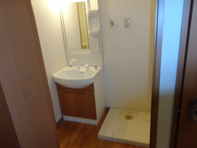 物件内観写真10　(脱衣所)