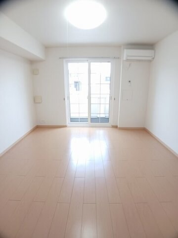 物件内観写真9　(きれいな内装です)