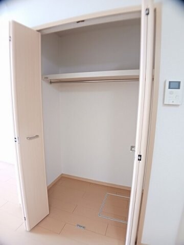 物件内観写真14　(収納のためのスペースです)