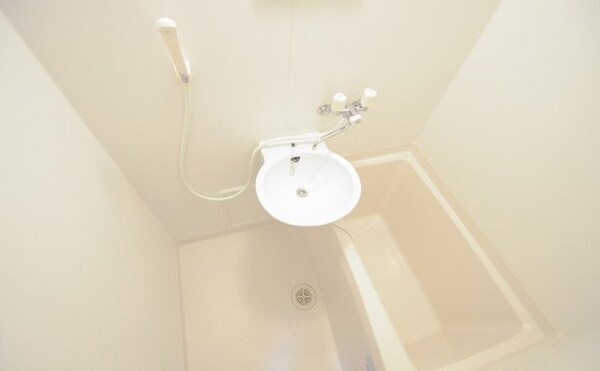 浴室(備品や設備仕様は号室等により異なります現地をご確認下さい。)