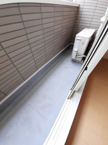 物件内観写真18　(落ち着いた時間を過ごせるバルコニーです)