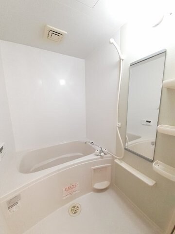 物件内観写真11　(日々の暮らしに欠かせないお風呂です)