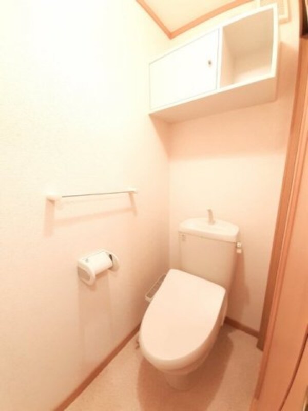 トイレ(ゆったりとした空間のトイレです)