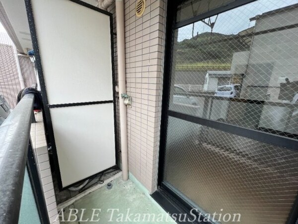 内装他(洗濯機置き場)