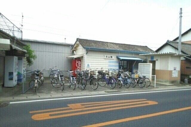 物件外観写真2　(ことでん元山駅さんまで400m)