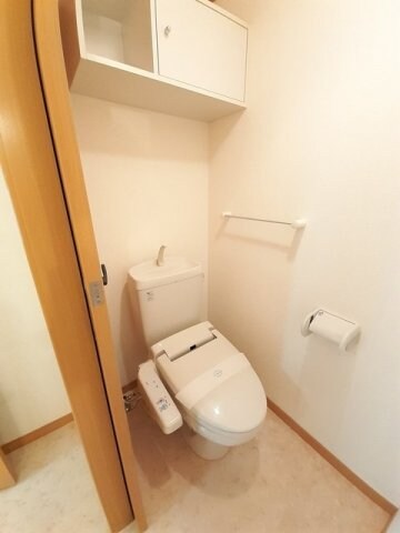 物件内観写真11　(清潔感のあるトイレです)