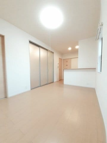 物件内観写真12　(きれいな内装です)