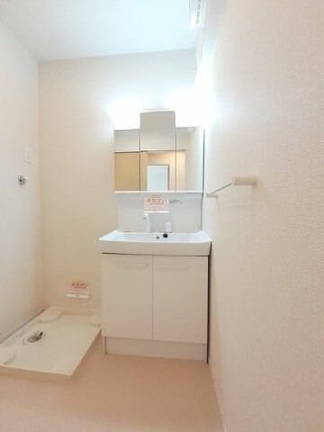 物件内観写真15　(洗面所です)