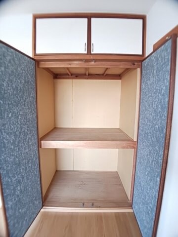 物件内観写真14　(収納のためのスペースです)