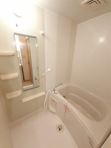 物件内観写真11　(お風呂で日々の疲れを落としましょう)