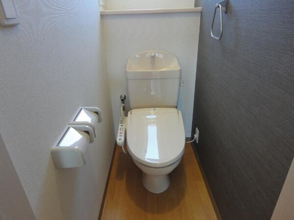 トイレ(シャワー付トイレ)