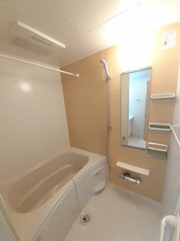 物件内観写真11　(お風呂で日々の疲れを落としましょう)