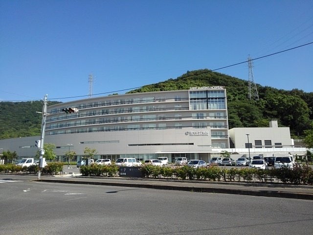 物件外観写真6　(坂出聖マルチン病院まで2500m)