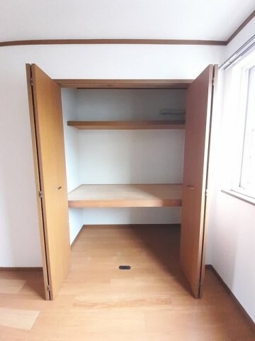 物件内観写真14　(大きなものも収納できそうです)