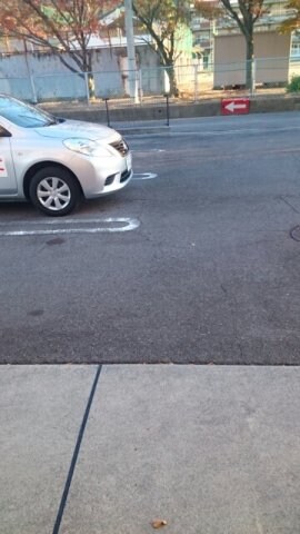 物件外観写真2　(駐車場完備です)