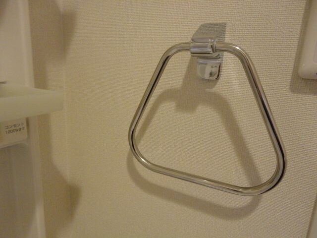 物件内観写真28　(タオル掛け)