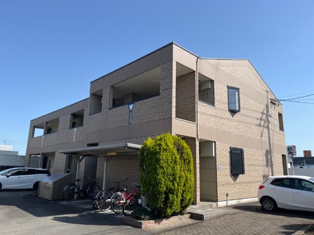 物件外観写真1　(外観写真（昼）)