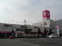 物件外観写真4　(ゆめタウン（複合スーパー）まで320ｍ)