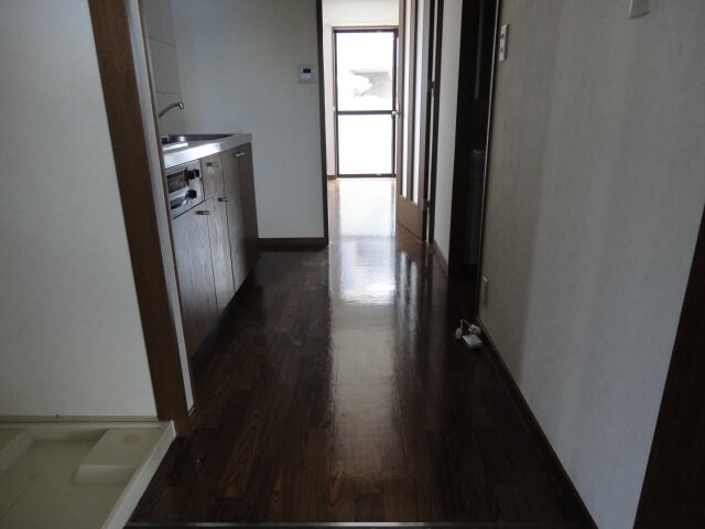 物件内観写真21　(廊下)