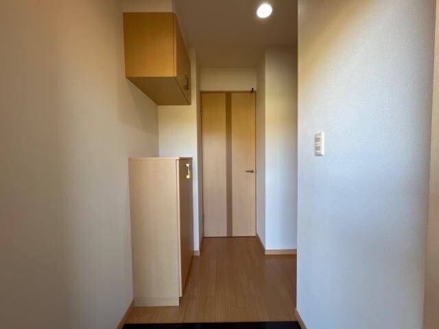 物件内観写真19　(玄関)