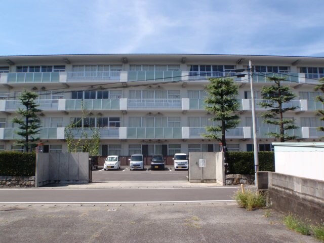 物件外観写真6　(丸亀市立城西小学校まで1300m)