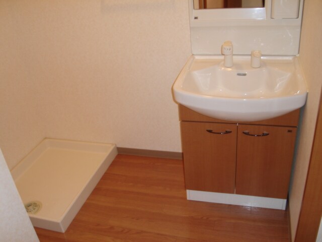 物件内観写真12　(洗髪洗面化粧台（イメージ）)