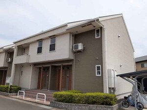 アースＣ外観写真