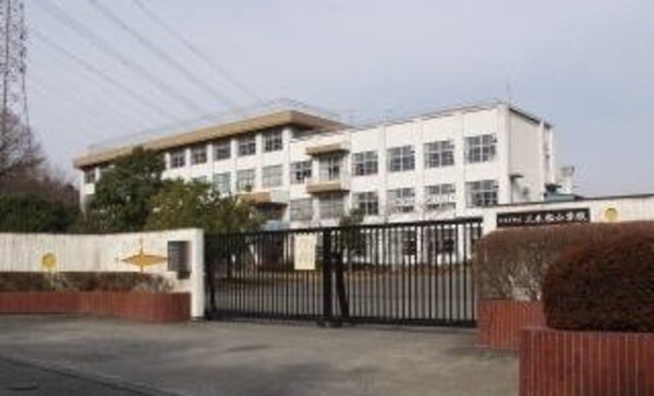 周辺環境(三本松小学校さんまで160m)