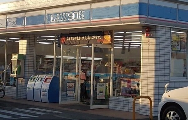 周辺環境(ローソン東かがわ三本松店さんまで500m)