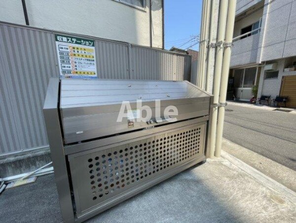 建物設備(敷地内ごみ置場)