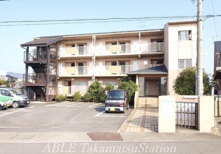 ヴィラ・アンソレイエ亀田町外観写真