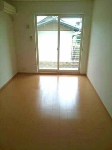 物件内観写真9　(物件の内装です)