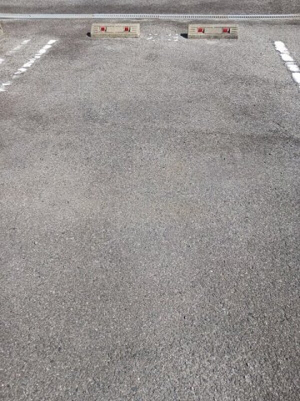 駐車場(駐車スペースもあります)