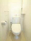 物件内観写真11　(シンプルで使いやすいトイレです)