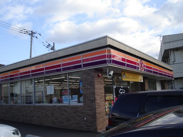 物件外観写真7　(サークルK丸亀高校前店まで697ｍ)