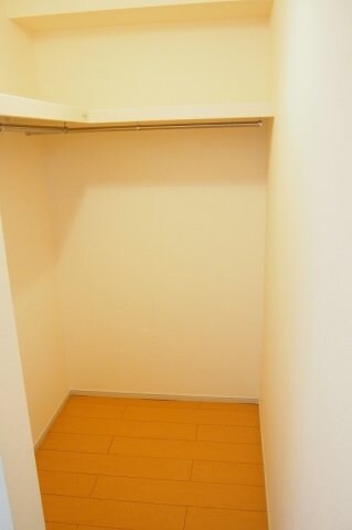 物件内観写真12　(収納があります)