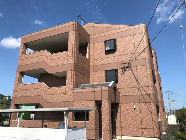 物件外観写真2　(外観写真（昼）)