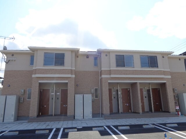 物件外観写真1　(外観写真（昼）)