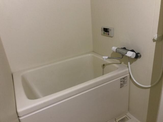 物件内観写真14　(ユニットバス)