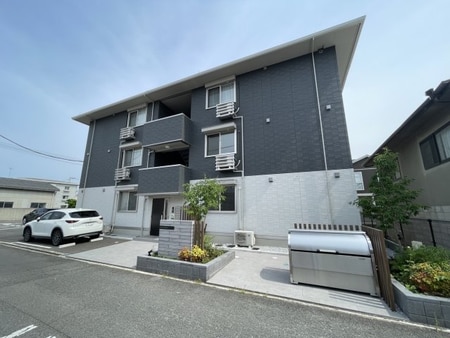 Ｄ－ＲＯＯＭ春日A外観写真