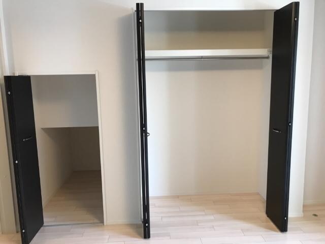 物件内観写真12　(クローゼット)