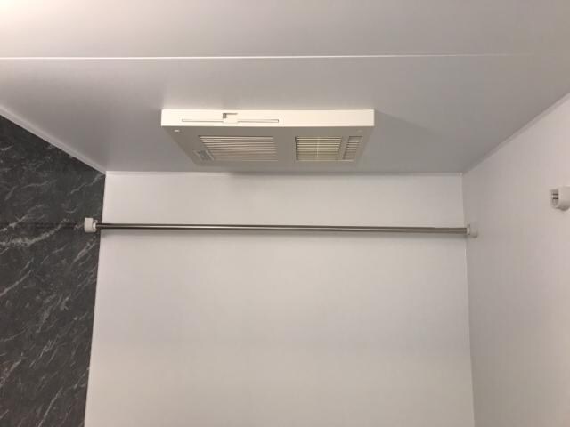 物件内観写真18　(浴室乾燥機)