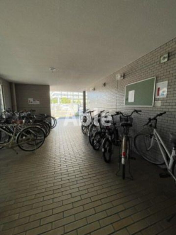 建物設備(駐輪場)