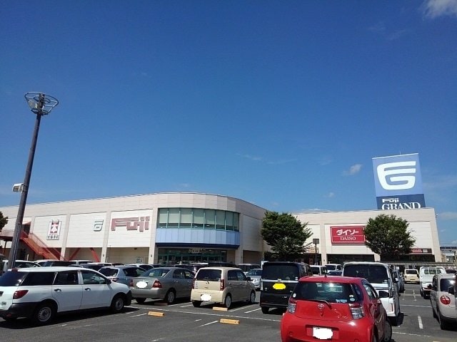 物件外観写真6　(フジグラン丸亀まで1300m)