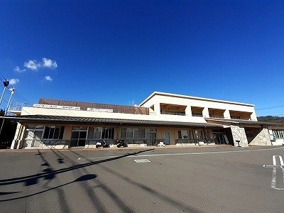 物件外観写真2　(高松市牟礼総合センターさんまで400m)