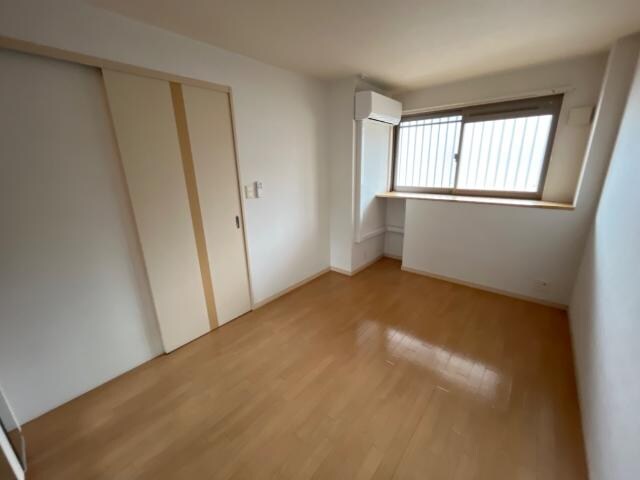 物件内観写真17　(洋室)