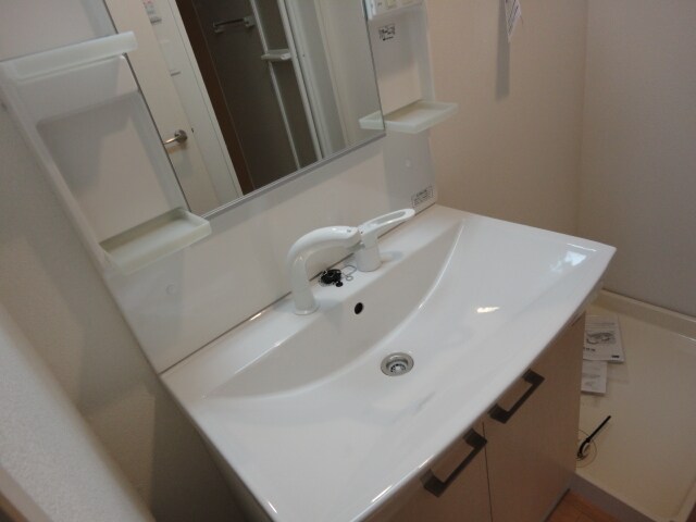 物件内観写真13　(洗髪洗面化粧台)